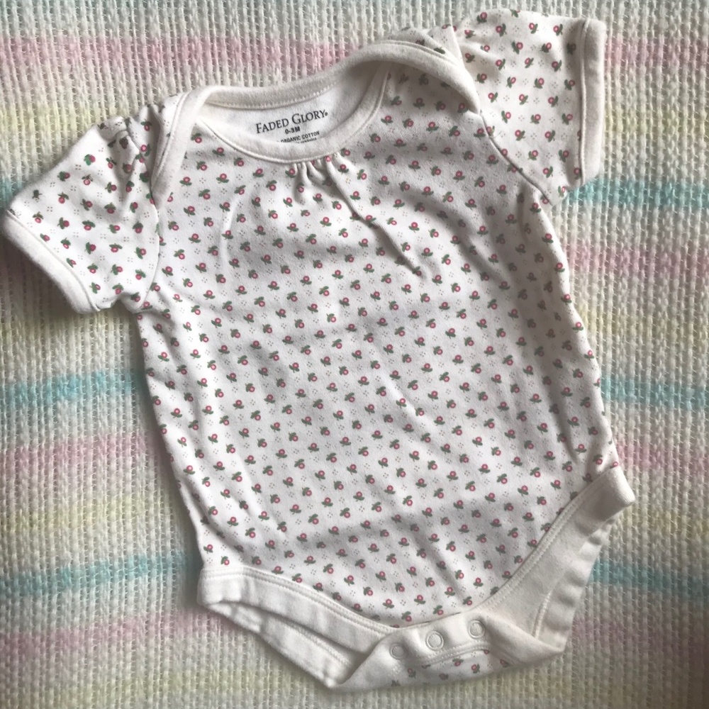 π5/$5!! Floral Pleated Girlβs Onesie